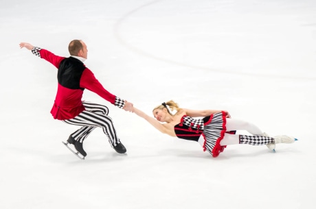 Ice Gallery Skates U.S.
